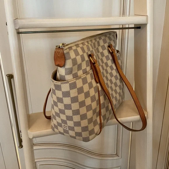 Authentic WHITE DAMIER AZUR - Picture 9 of 11